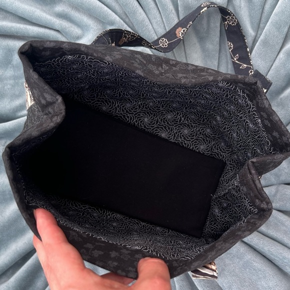 Handmade Quilted Bag - Picture 6 of 8